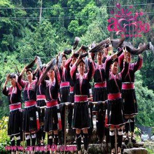 زنانی با بلندترین موهای سر جهان