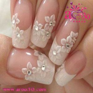 خدمات طراحی و کاشت ناخن