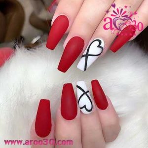 خدمات طراحی و کاشت ناخن